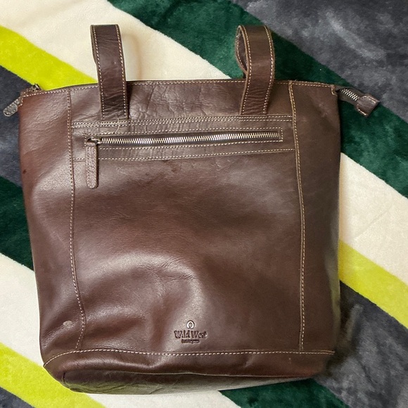 Sophisticated Dark Brown Leather Tote - Picture 8 of 16